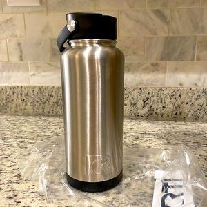 RTIC 32 Oz Stainless Steel Bottle, NEW